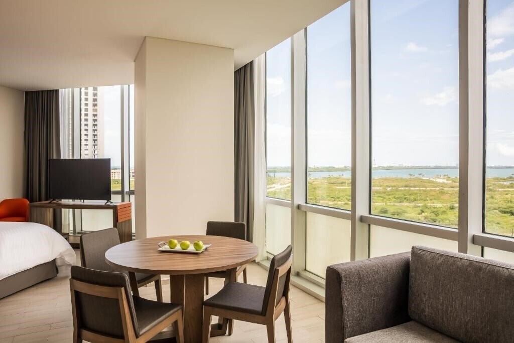 Фото Fiesta Inn Cancun Las Americas 4*