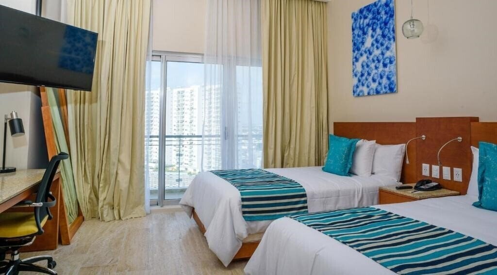 Картинка Krystal Urban Cancun Malecon 4*