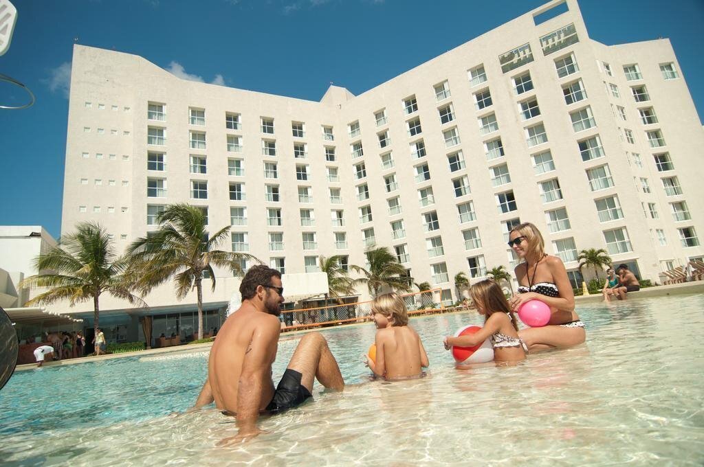 Фотографія Royal Sunset Beach Resort 5*