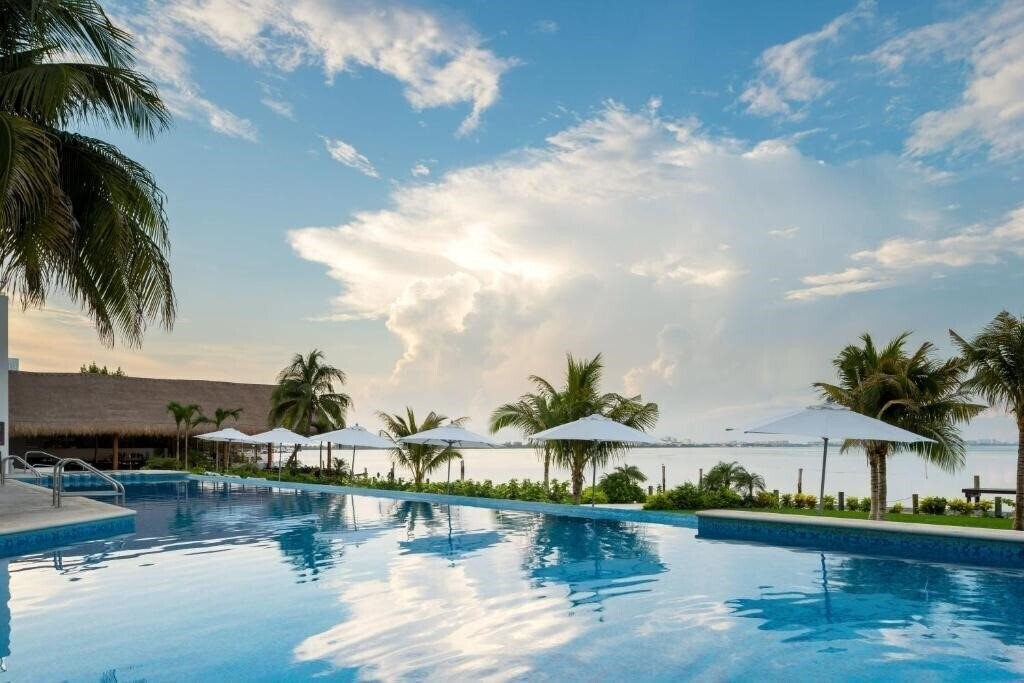 Картинка Real Inn Cancun By Camino Real 4*