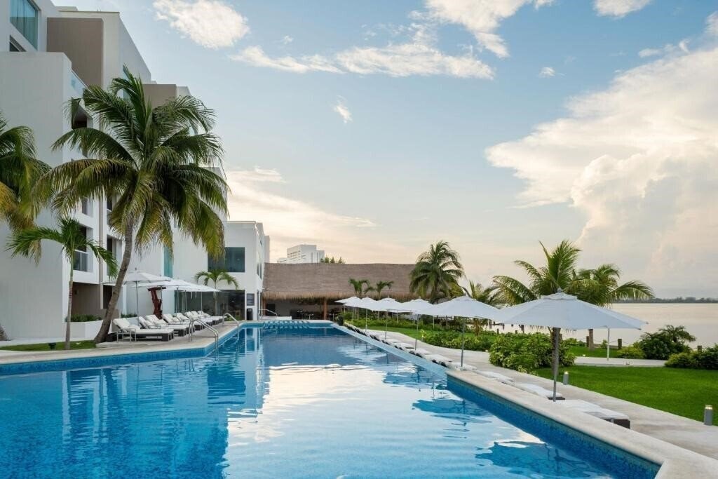 Картинка Real Inn Cancun By Camino Real 4*