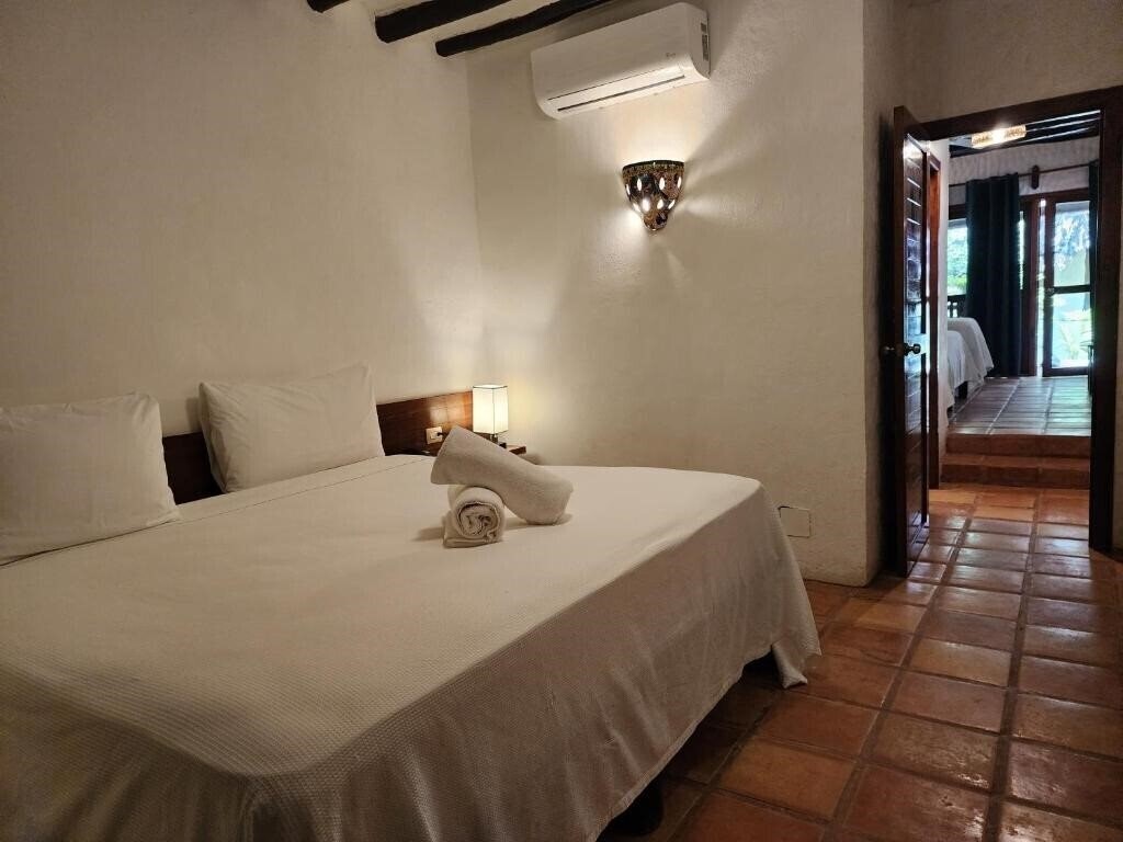 Фотографія Xaloc Resort 4*