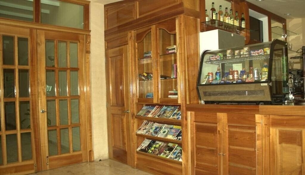 Готель Cancun International Suites 3*