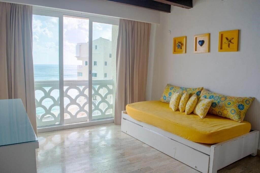 Фото Cancun Plaza 3*