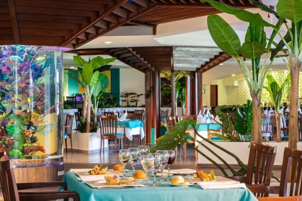 Картинка Crown Paradise Club Cancun 5*