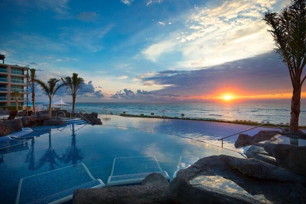 Картинка Hard Rock Cancun (ex. Cancun Palace) 5*
