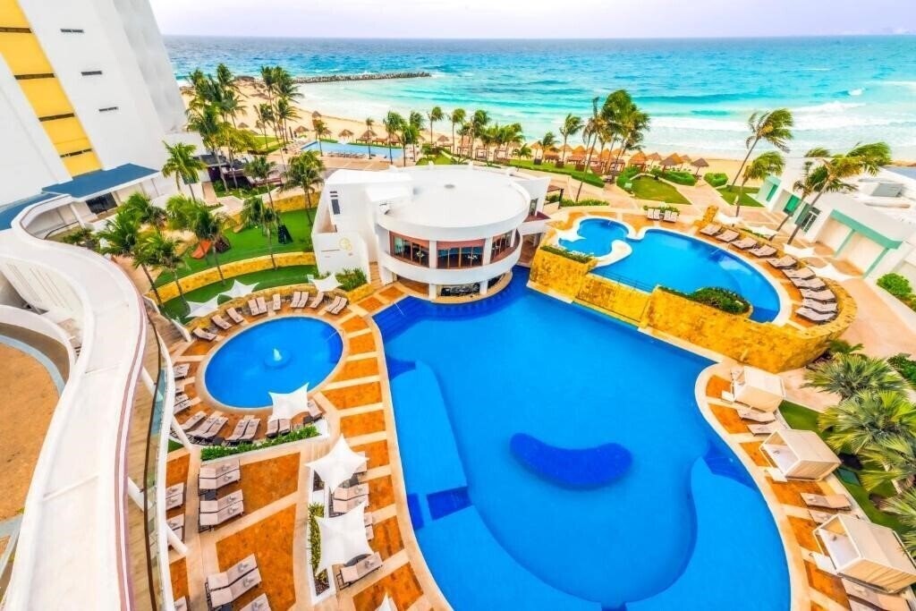 Картинка Altitude By Krystal Grand Punta Cancun 5*