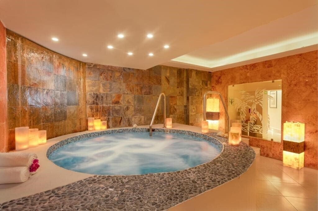 Фотографія Royal Solaris 4*