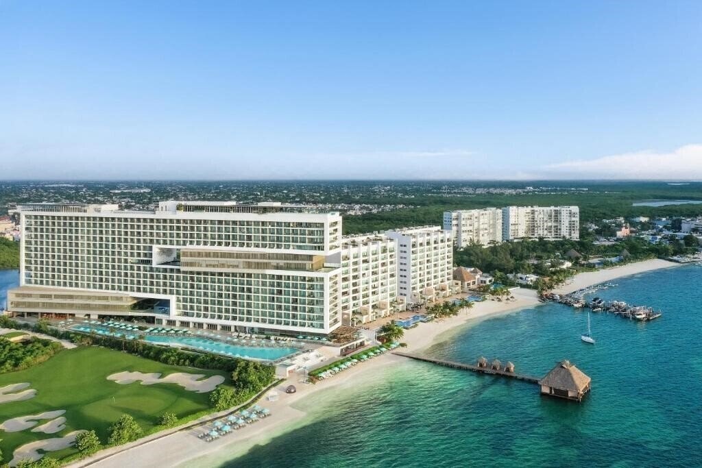 Готель Hyatt Vivid Cancun 5*