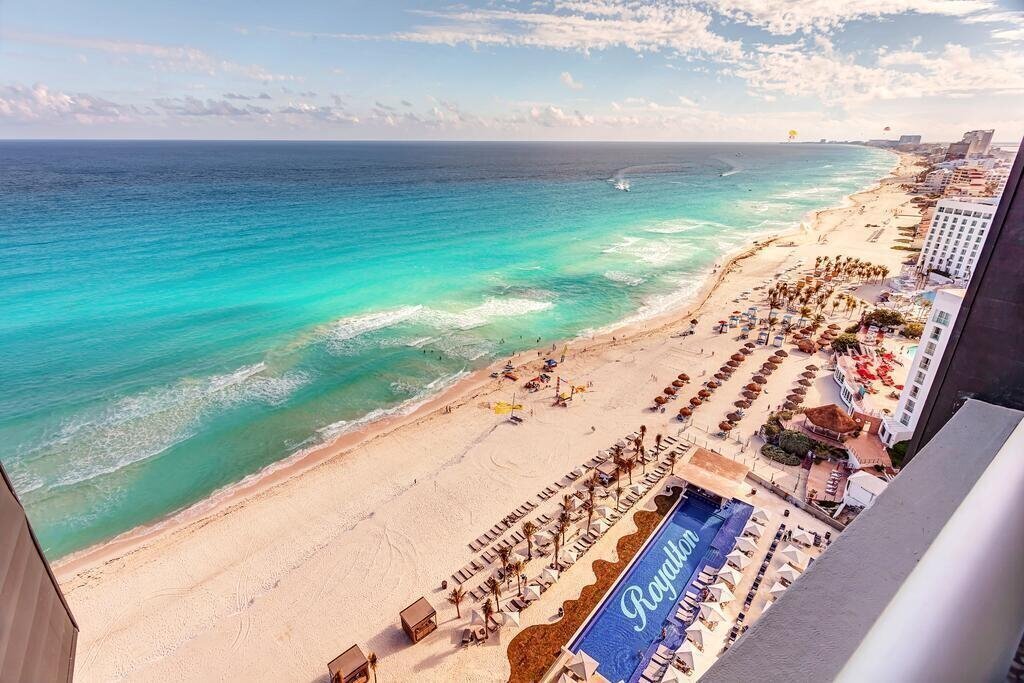Фото Royalton Suites Cancun 5*