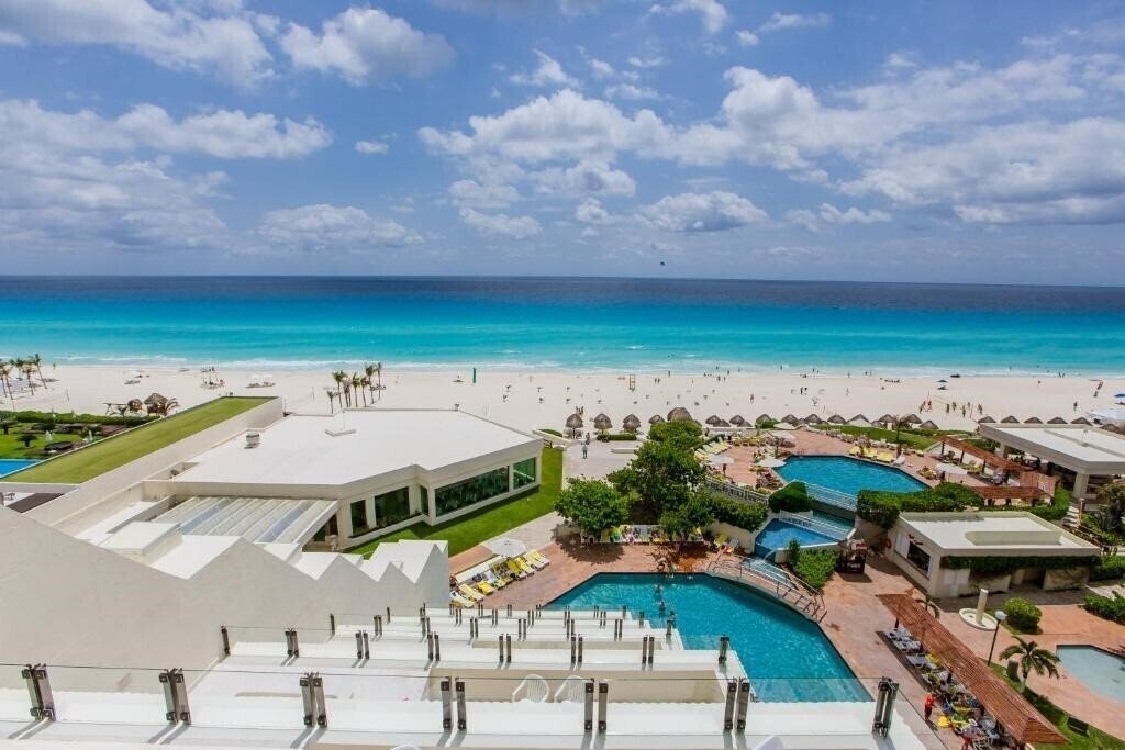 Фото Park Royal Golden Resort Cancun 5*