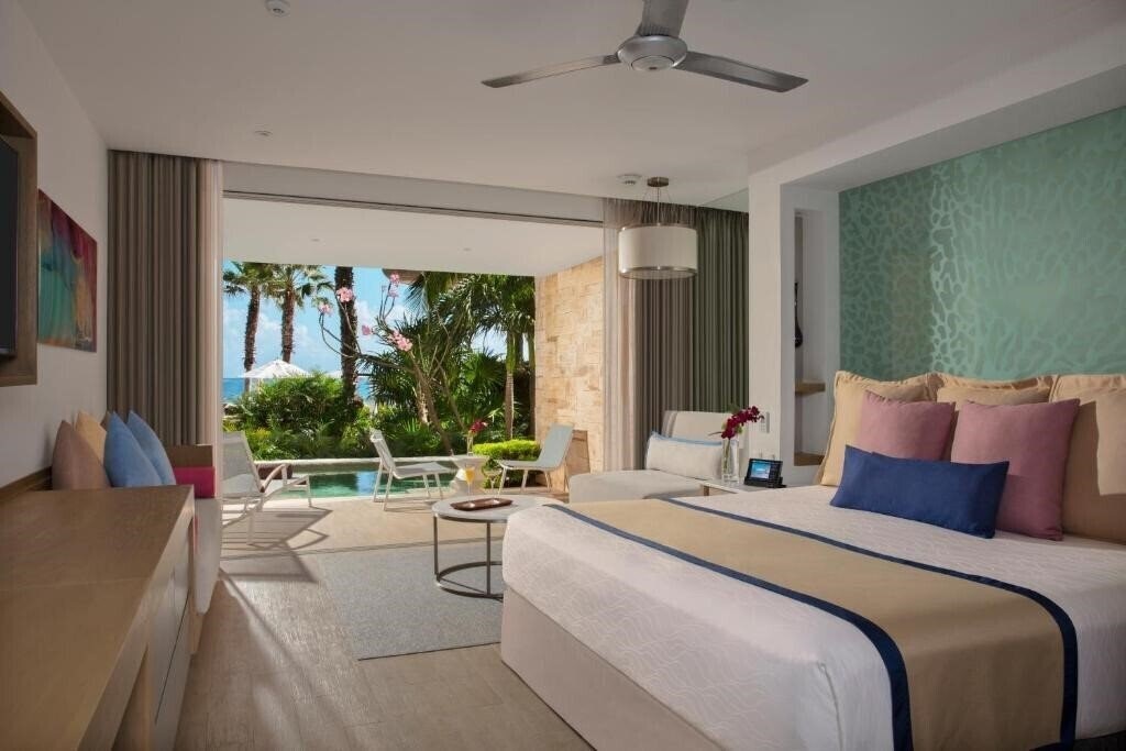 Фото Secrets Riviera Cancun Resort & SPA 5*