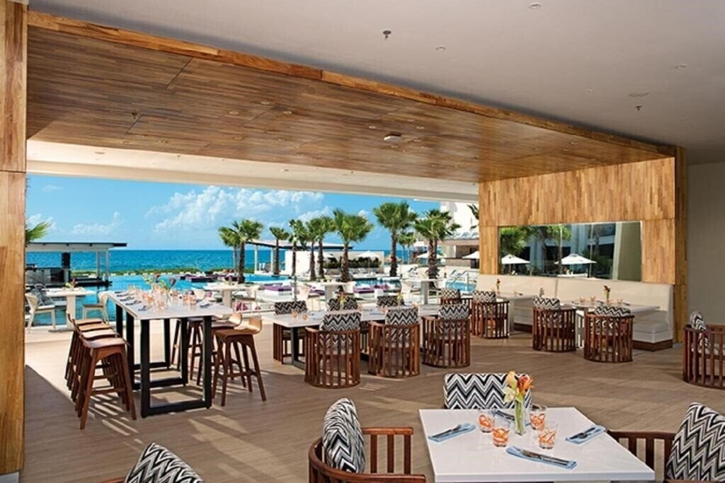 Картинка Secrets Riviera Cancun Resort & SPA 5*
