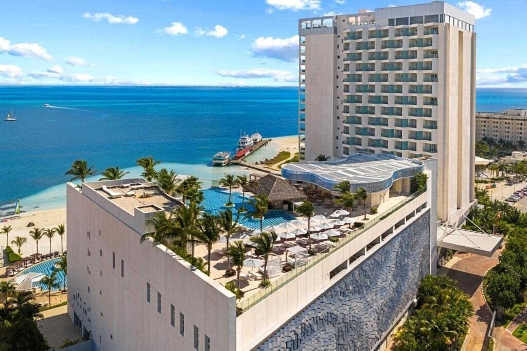 Изображение Amare Cancun Adults Only All-Inclusive Resort, Curio by Hilton 5*