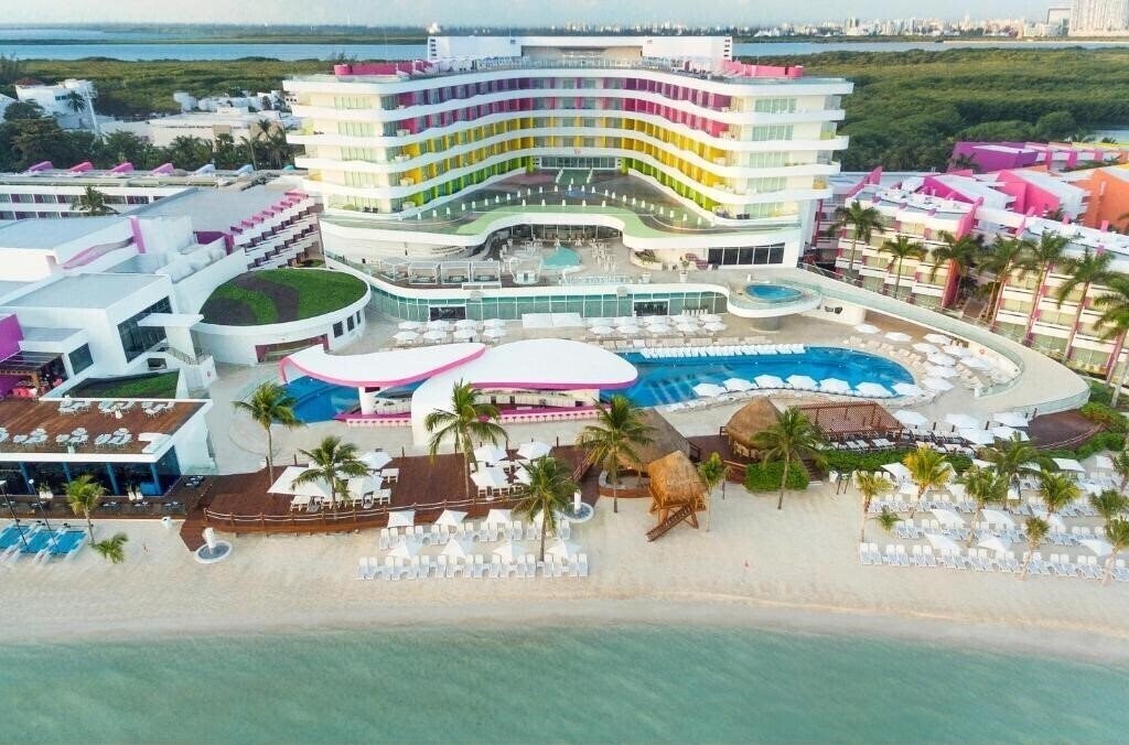 Готель The Tower By Temptation Cancun Resort 4*