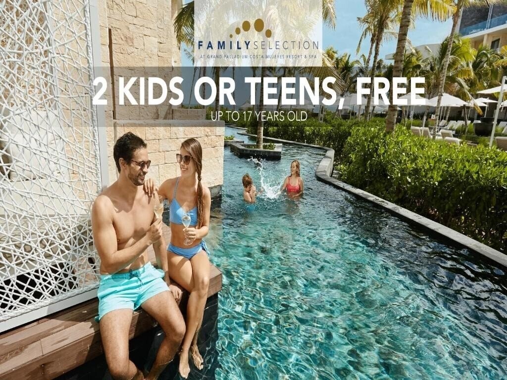Отель Family Selection At Grand Palladium Costa Mujeres 4*