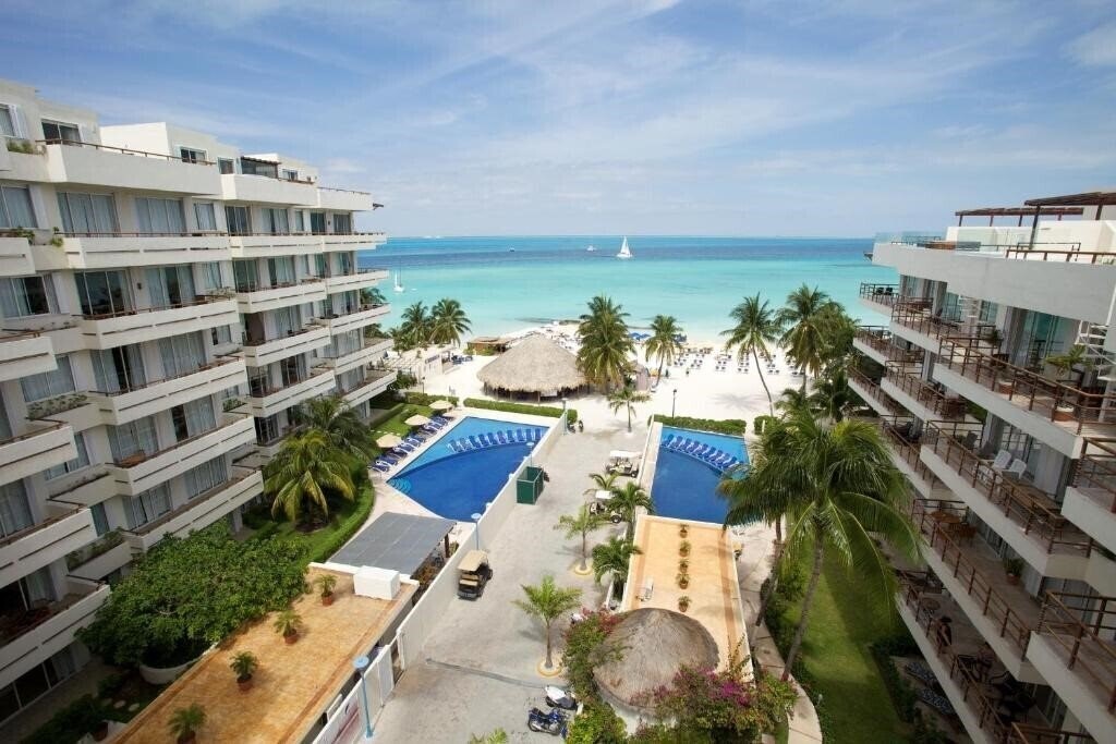 Фотографія Ixchel Beach Hotel 4*