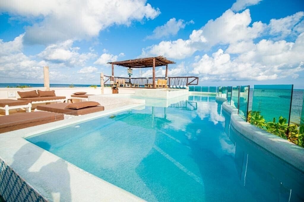 Готель Spirit Holbox 3*