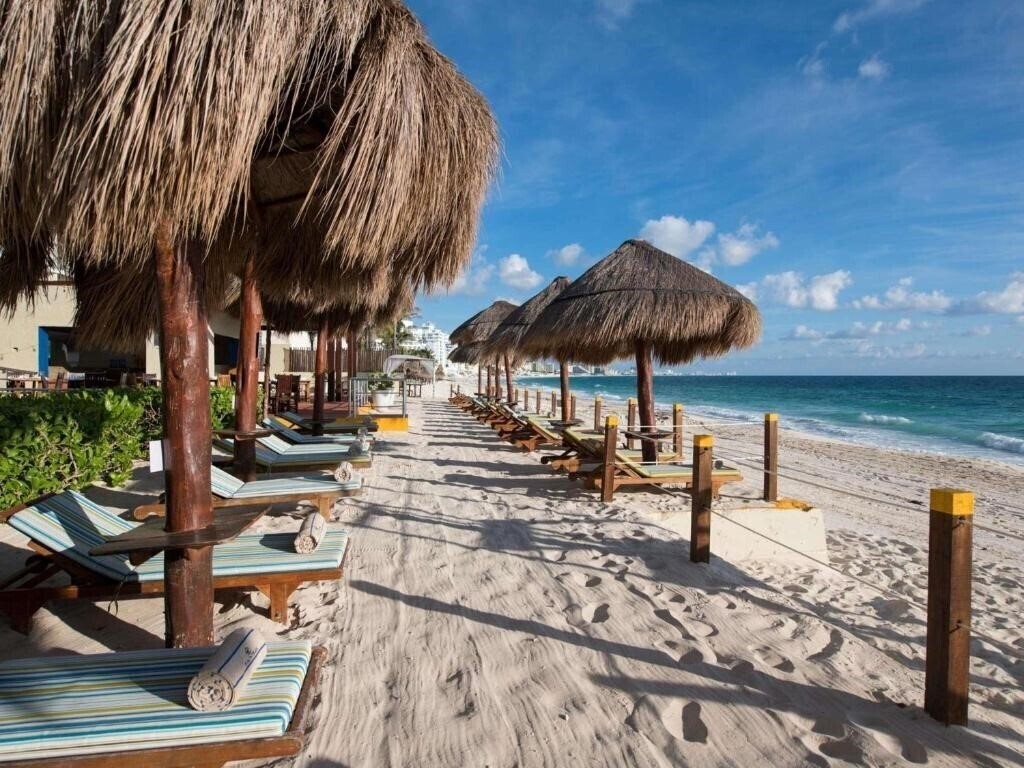 Фотографія Raintree'S Club Regina Cancun 4*