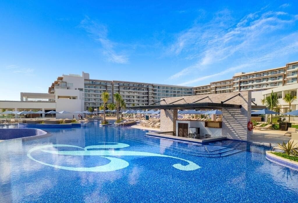 Отель Royalton Splash Riviera Cancun 5*