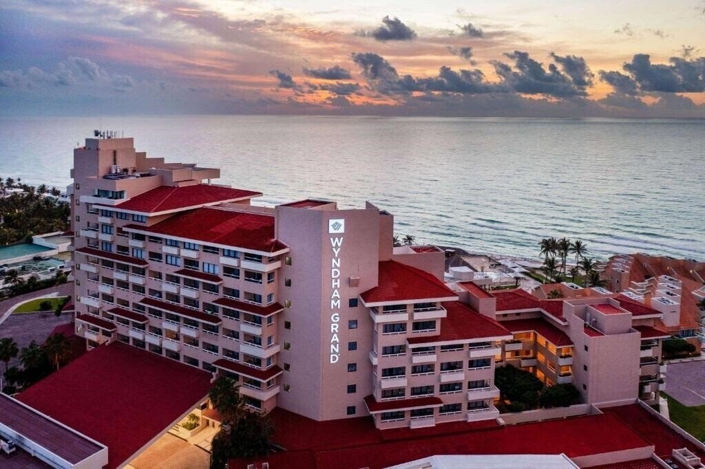 Зображення Wyndham Grand Cancun All-Inclusive Resort & Villas 4*