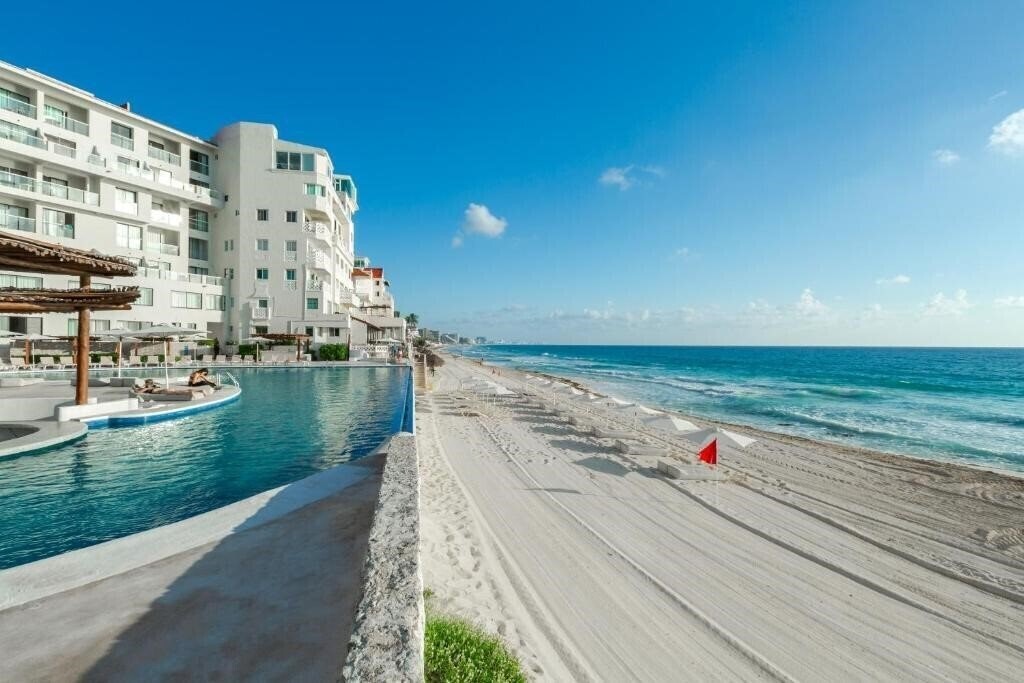 Отель Cyan Cancun Resort & Spa 4*
