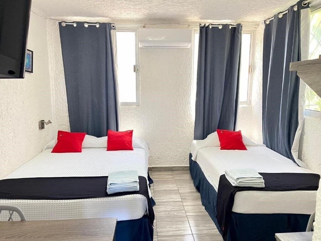 Фото Posada Farallon Inn 2*