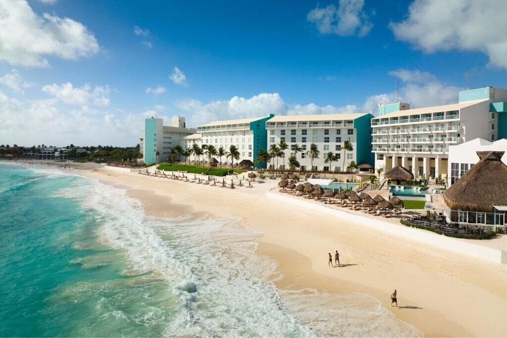 Готель The Westin Resort & SPA Cancun 5*