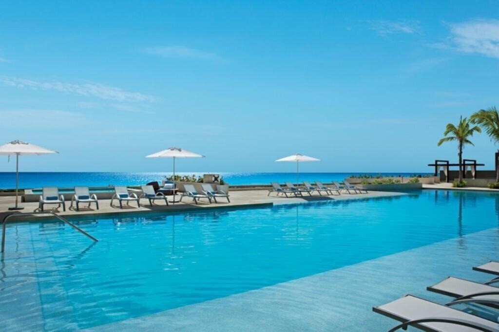 Отель Secrets The Vine Cancun 5*