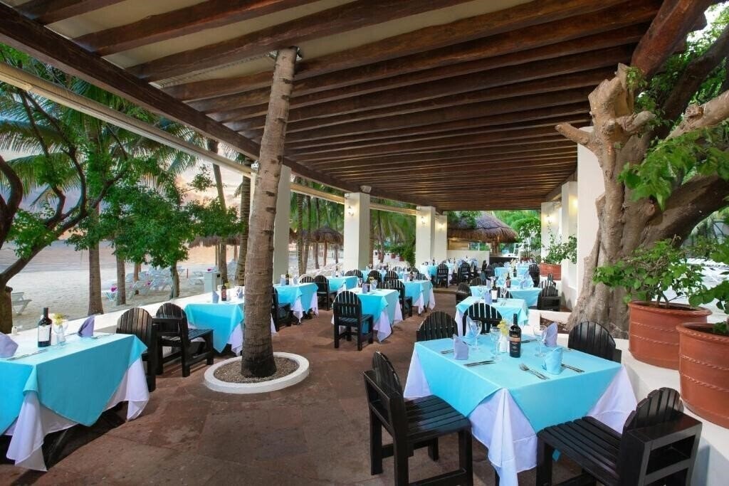 Изображение Oasis Palm Beach 4*