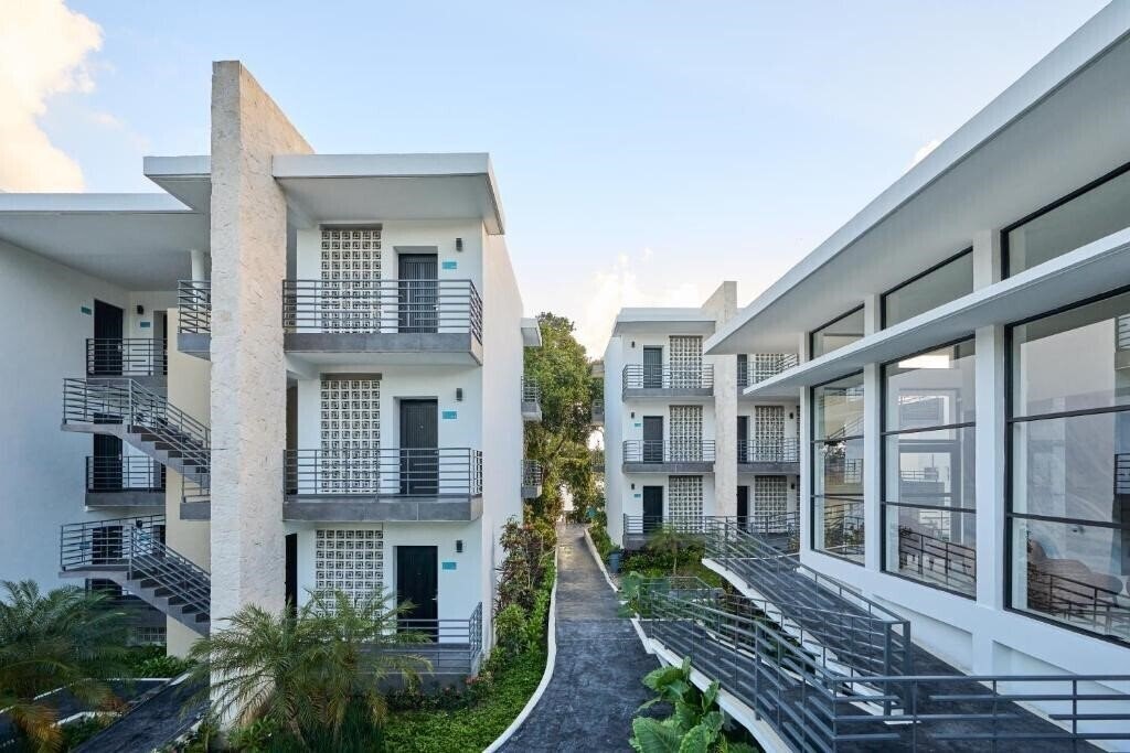 Фотографія Cristalino Lagoon Front Hotel Restaurant & SPA 5*