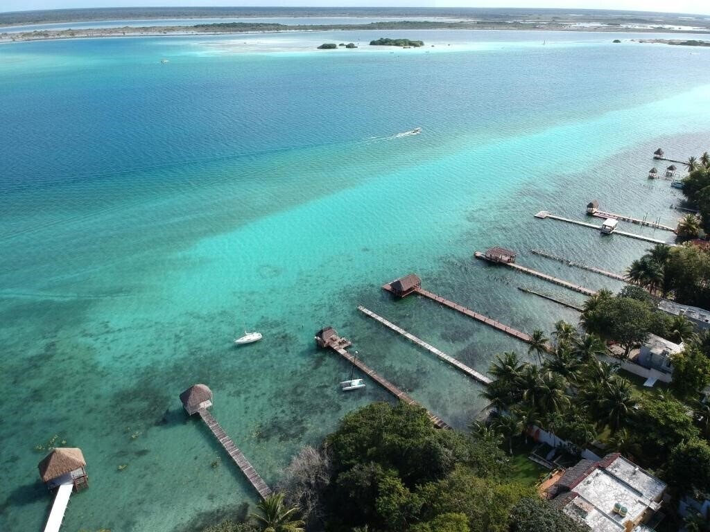 Фотографія Hotel Carolina Bacalar 2*