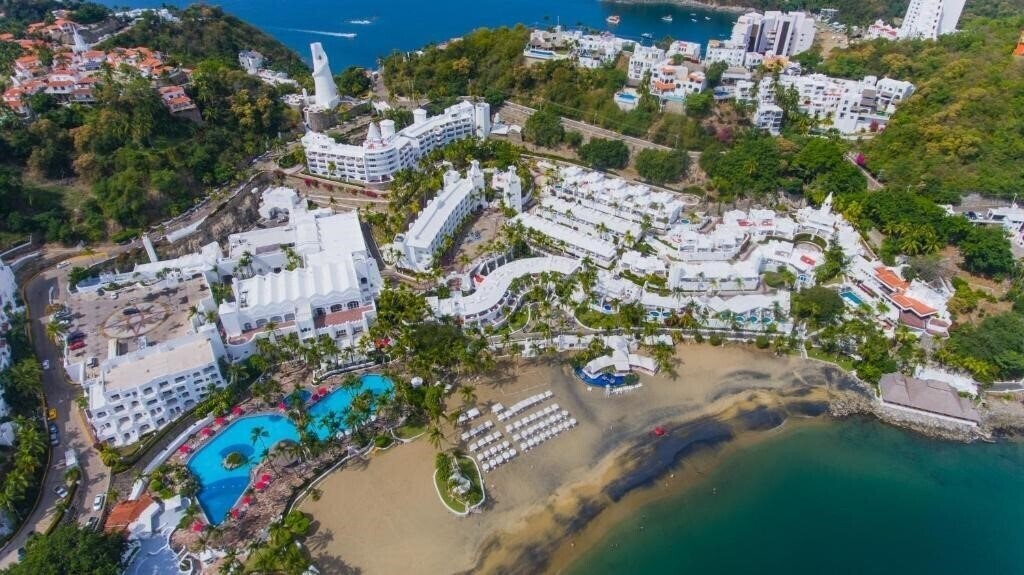 Готель Las Hadas by Brisas Manzanillo 5*