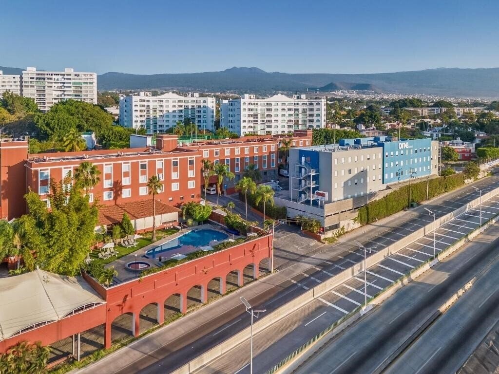 Готель Fiesta Inn Cuernavaca 4*