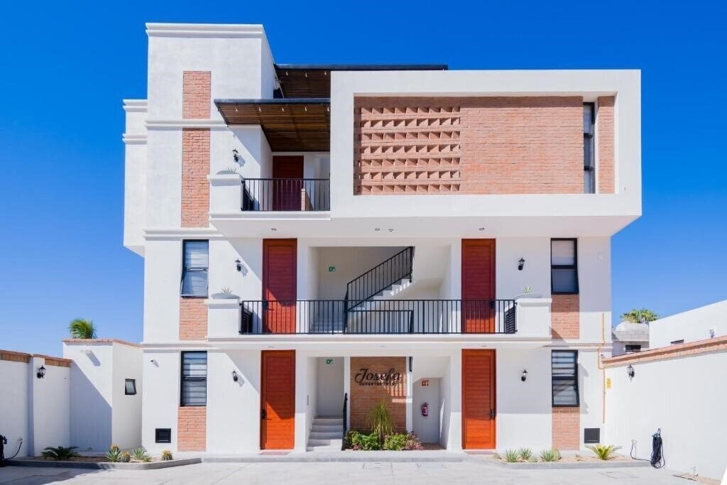 Отель Josefa Suites 3*