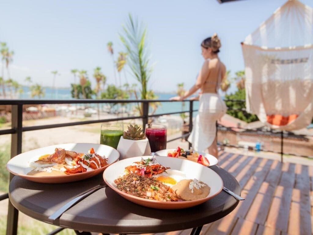 Изображение Inhouse Glamping Hotel La Paz 4*