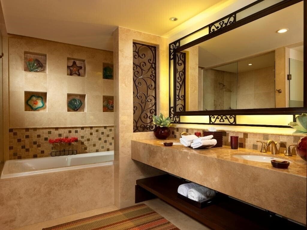 Фотография Grand Solmar Land's End Resort & SPA 4*