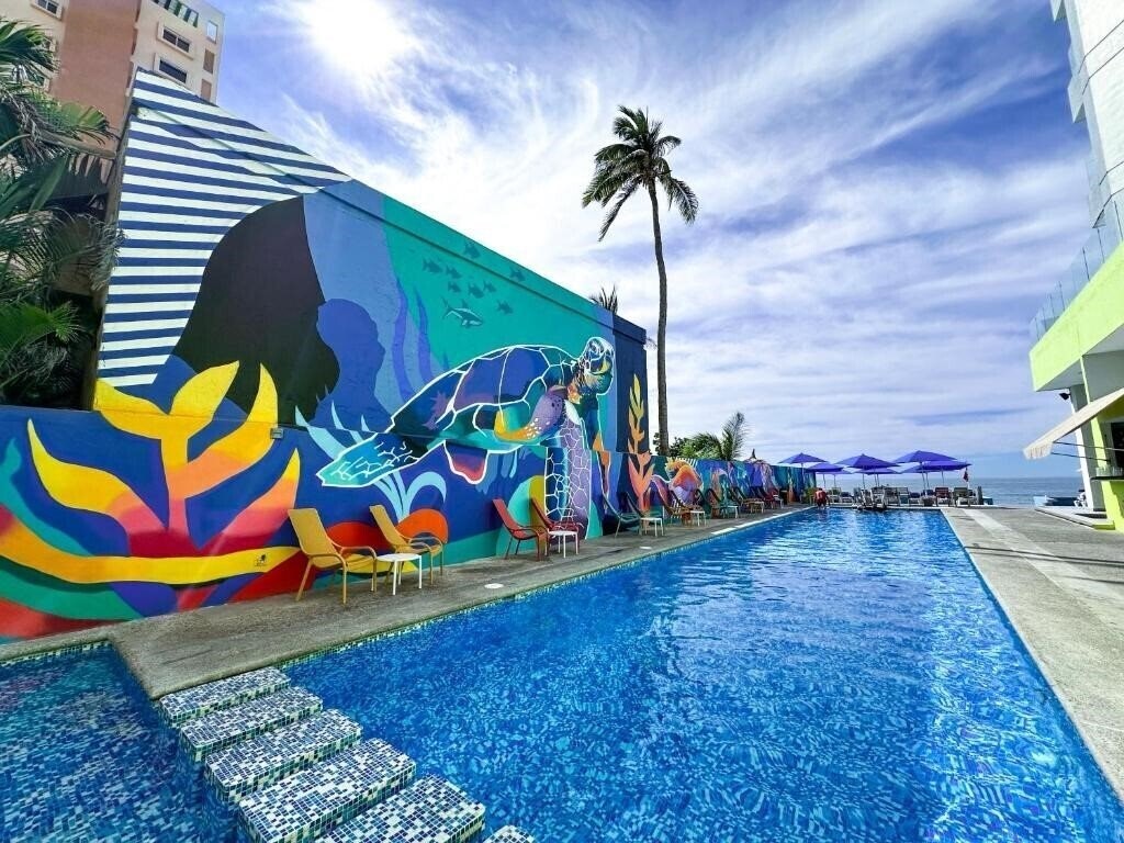 Картинка Garner Hotel Mazatlan Beach by IHG 4*