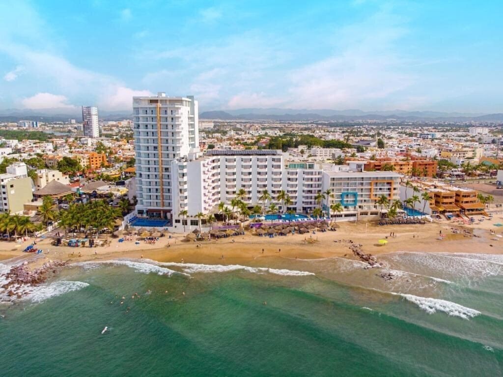 Готель Pacific Palace Beach Tower Hotel 4*