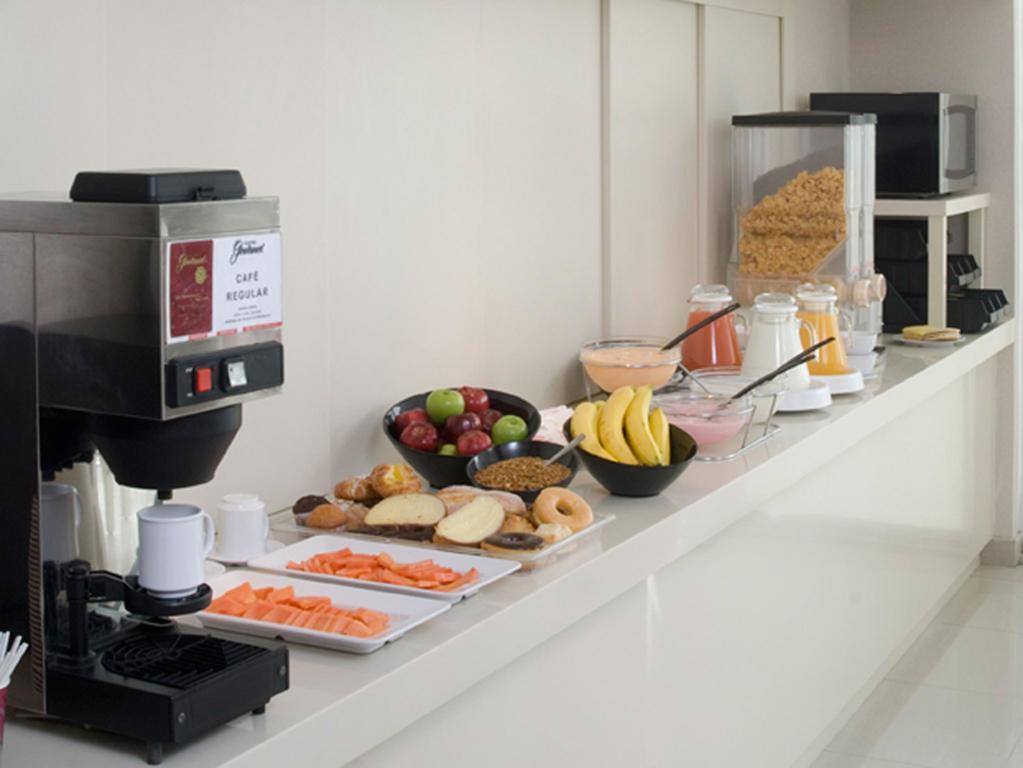 Фотографія City Express Plus Insurgentes Sur 4*