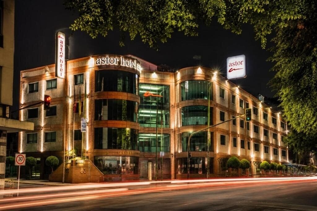 Готель Hotel Astor 4*