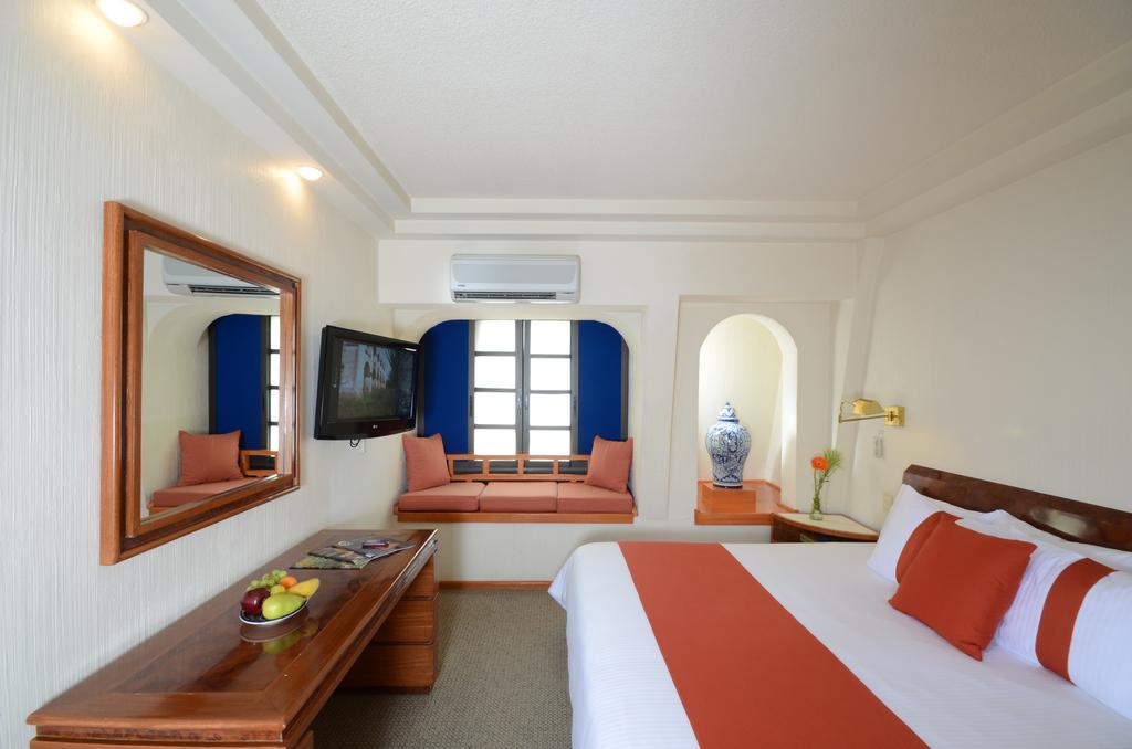 Готель Mision Express Zona Rosa 3*