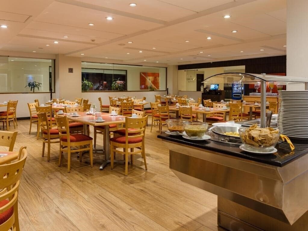 Фото Ramada Reforma 4*