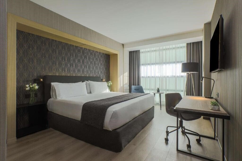 Фото Nh Valle Dorado 4*