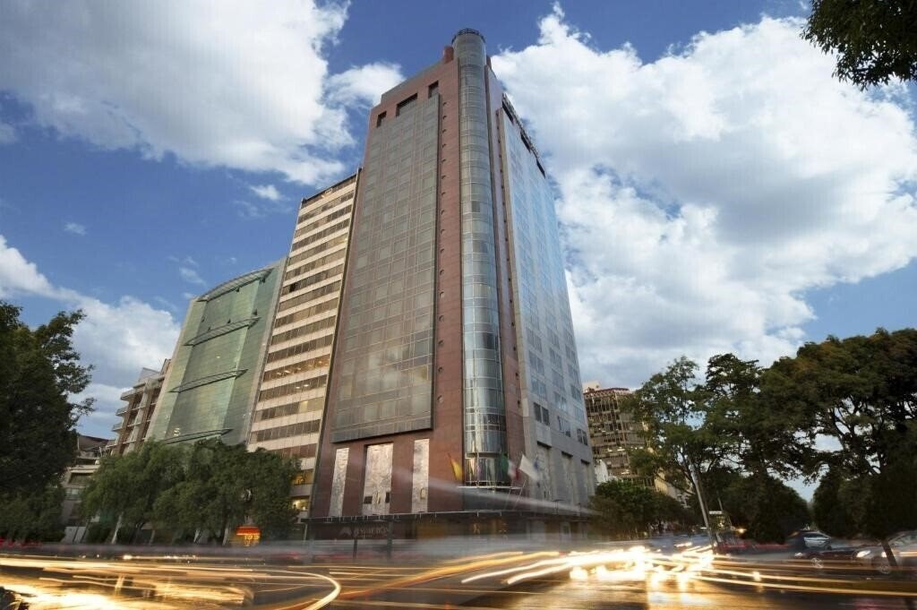 Готель Fiesta Americana Grand Chapultepec 5*