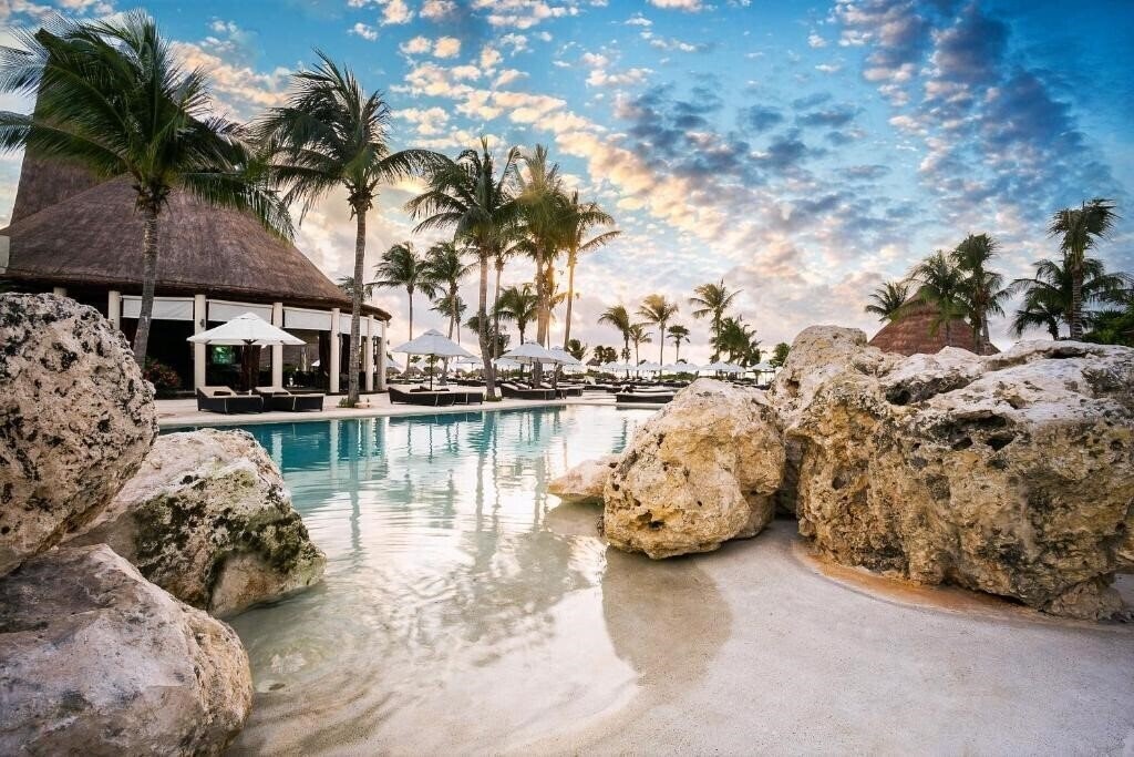 Зображення Secrets Maroma Beach Riviera Cancun 5*