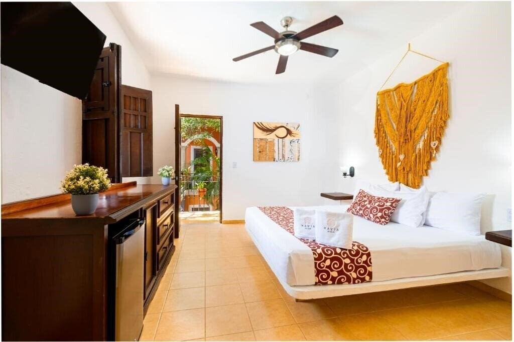 Отель Casa De Las Flores 3*