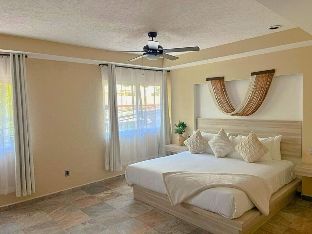 Фото Nina Hotel Playa del Carmen 3*
