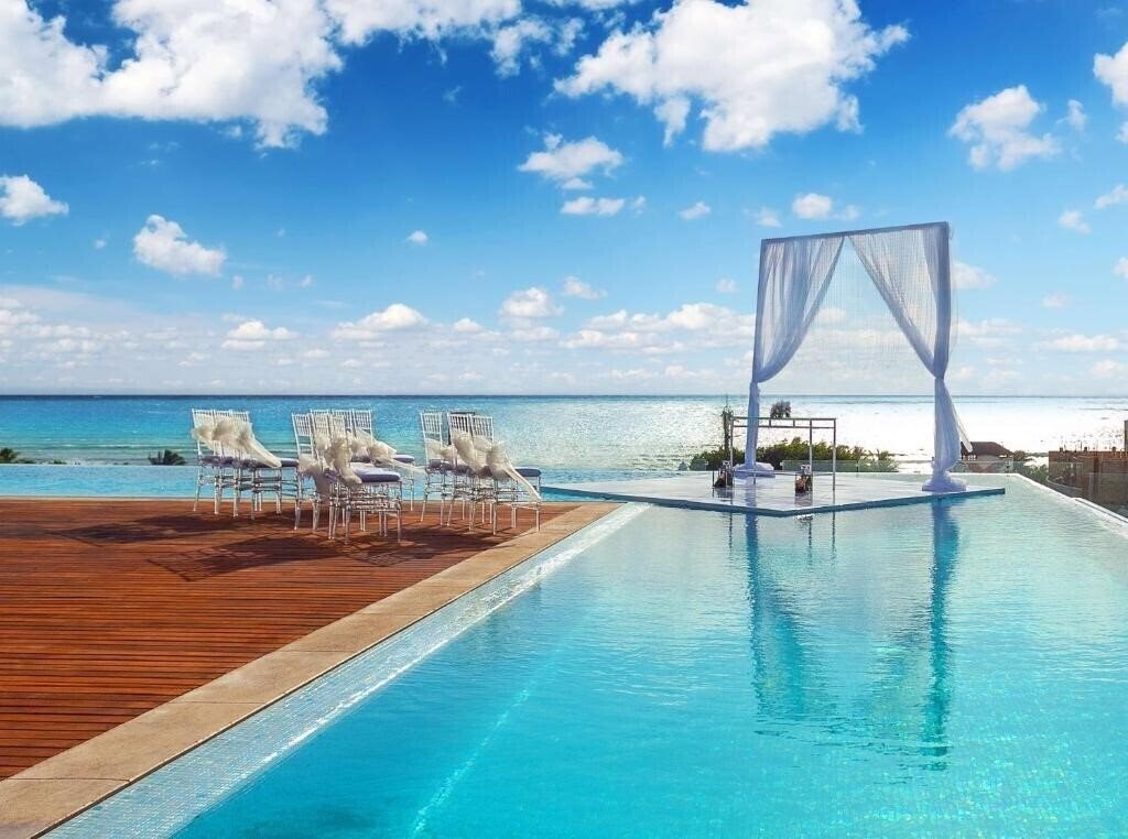 Картинка The Fives Downtown Hotel & Residences 5*