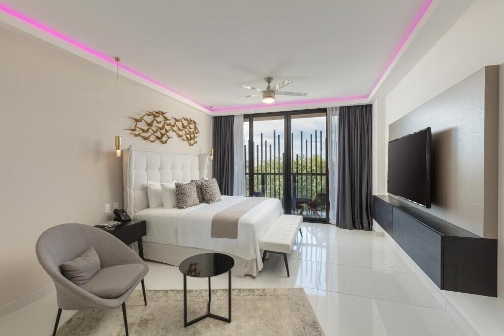 Готель Serenity Hotel Boutique 5*